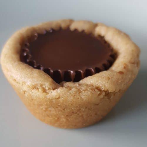 single peanut butter cup cookie