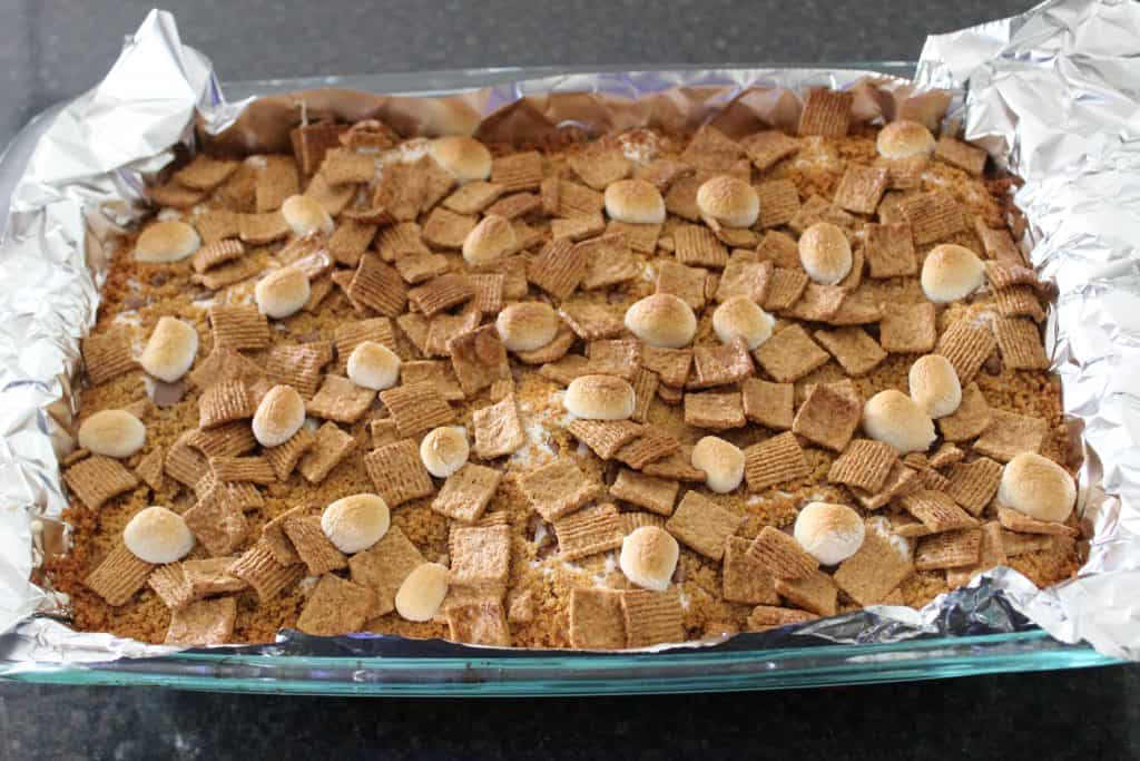 baked messy mallow bars