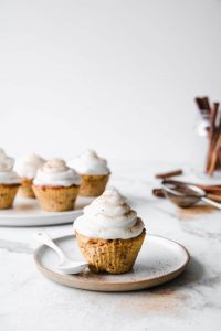 pumpkin cupcakes with marshmallow frosting