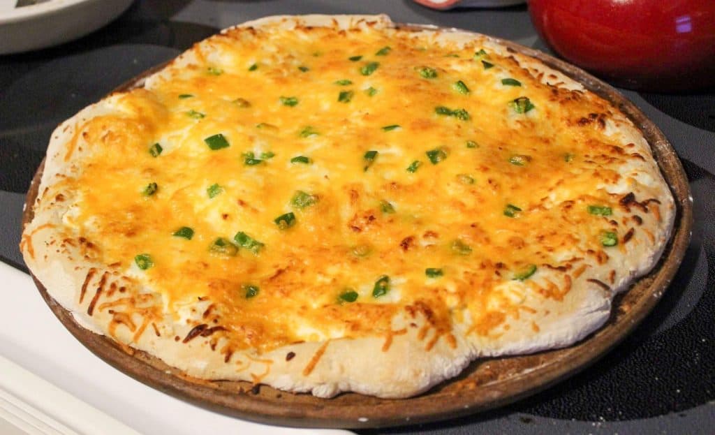 jalapeno popper pizza