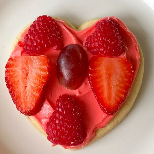 single heart shaped fruit pizza cookie