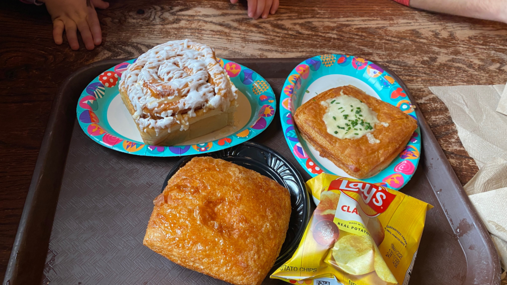 a tray of food from Gaston's Tavern